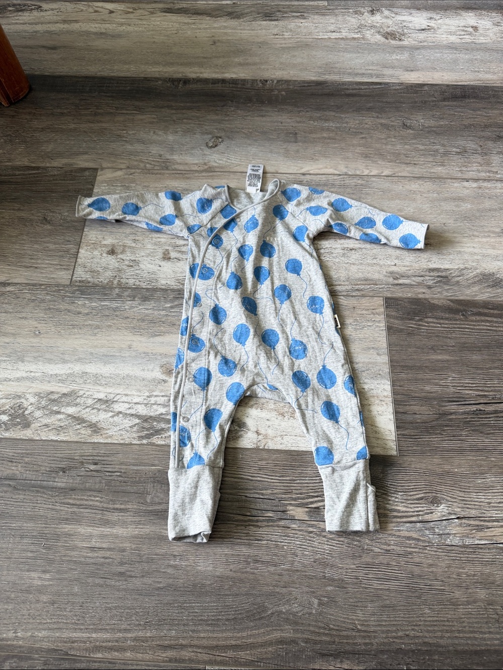 Bonds Baby One-Piece Romper in Light Gray with Blue Dot Print